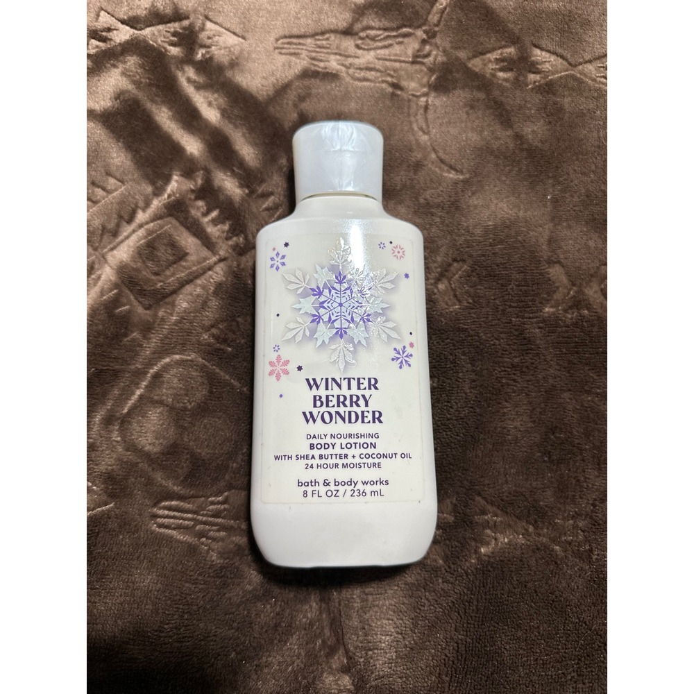 Bath & Body Works Body Lotion 8oz Winter Berry Wonder